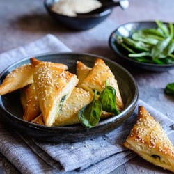 Spinaziedriehoekjes met feta